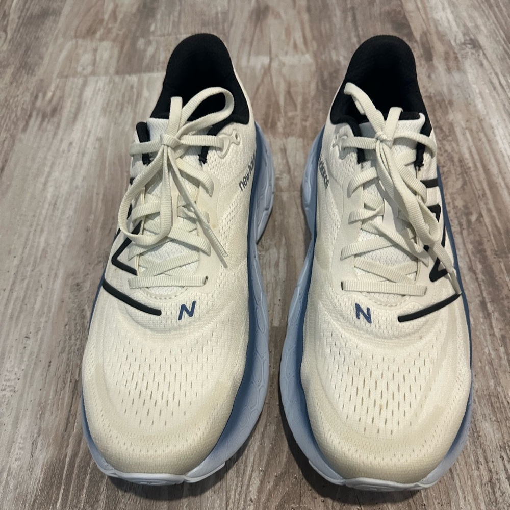 New Balance More V4 Size 12